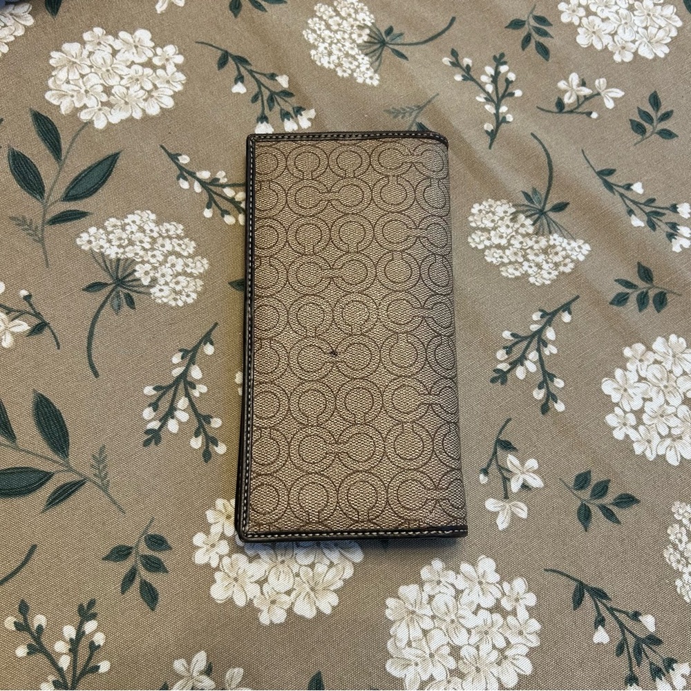 Coach Wallet - Picture 3 of 3